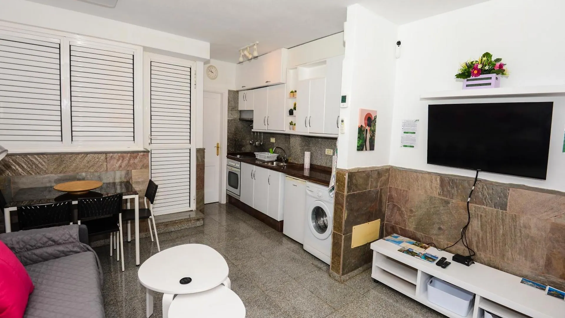 Tenerife Sur Cristianos,Parking,Air,Wifi Playa de las Americas  0*, Playa de las Americas (Tenerife)