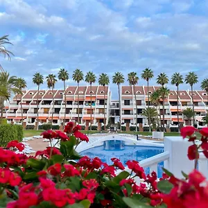 Sunny 2-bedroom In Parque Santiago Ii Playa de las Américas